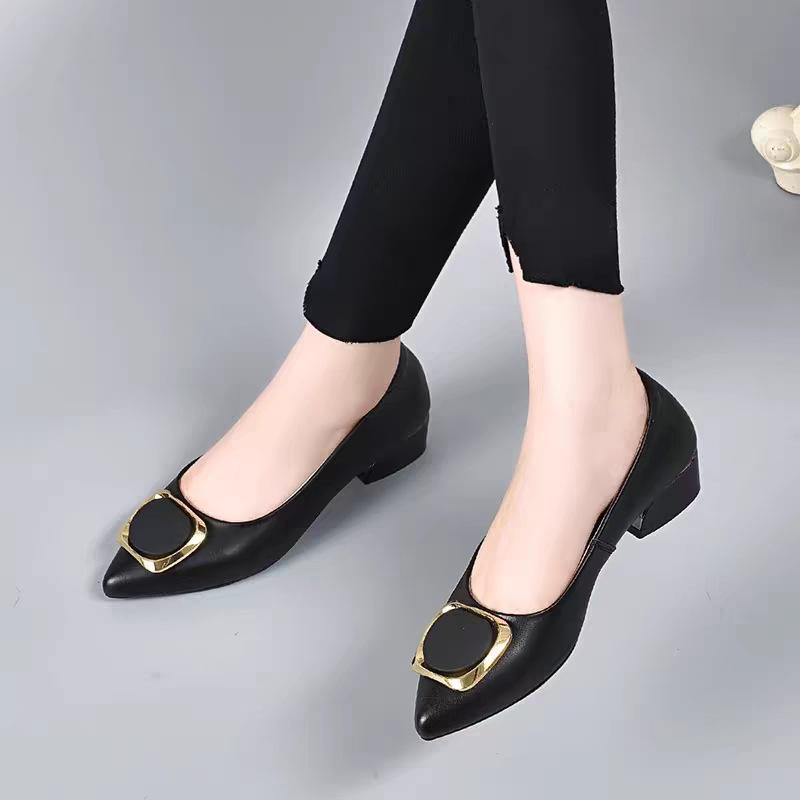 

Fashion commuter versatile Doudou shoes soft-soled small leather shoes women s new one-pedal lazy shoes comfortable ladyshoes 35 чёрный