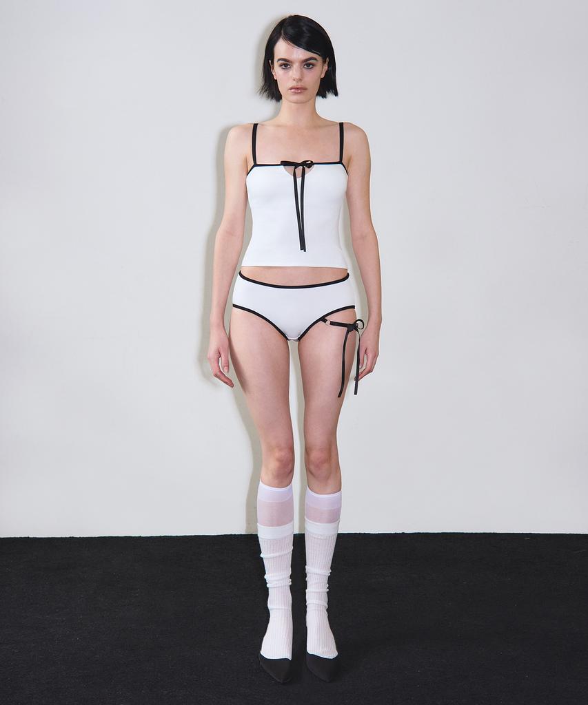 VINAJ One-Sided Ribbon Line Low Bikini Panties (White)