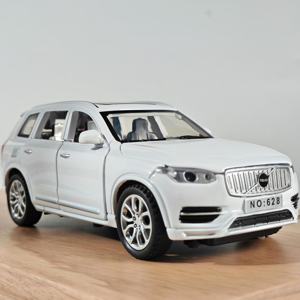1/32 Scale Volvo XC90 SUV Alloy Diecast Model Auto Accessory Sound & Light Series Children's Toy Kids Gift Birthday Present Collection