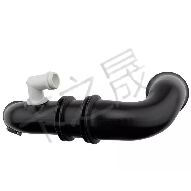Renault Engine Turbo Intercooler Radiator Pipe (Part No. 8200331958)