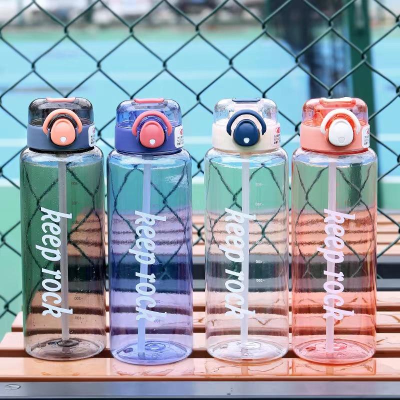 Large Capacity Plastic Water Bottle with Straw Leakproof Tritan Sport Bottle for Gym School Travel Portable Tumbler Cup