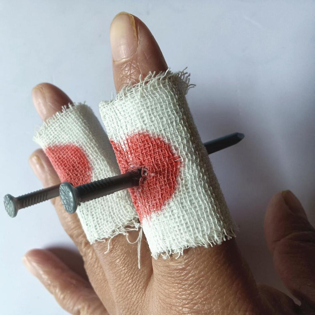 April Fools' Day Fake Nail Injury Prop: Magic Fake Hemostatic Nail with Gauze