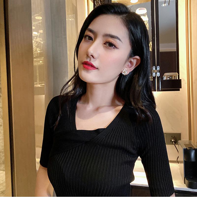 Elegant and Exquisite Opal Petal Circle Stud Earrings For Woman New Classic Jewelry Luxury Party Girl's Unusual Earrings