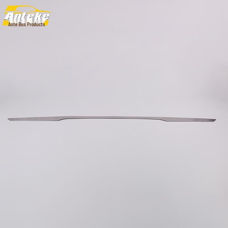 Kompatibel med 18 XC60-modeller: Baklucka Bakre Stötfångarskyddslist.