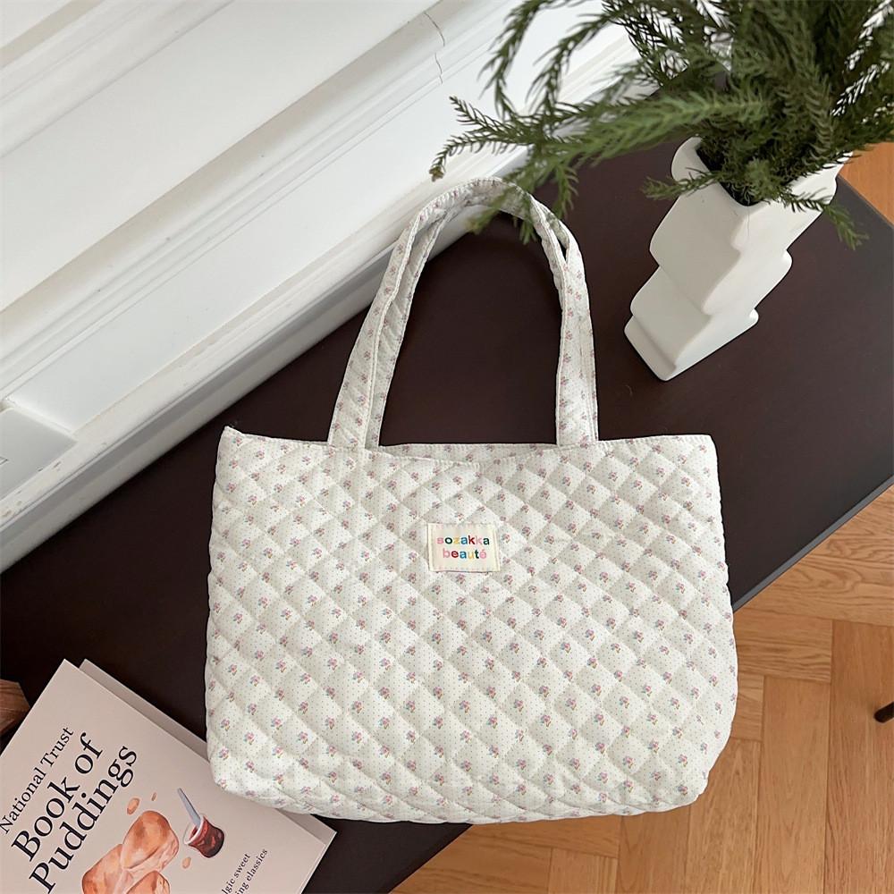 Chic Quilted Large Capacity Tote Bag For Women Soft Shoulder Commuter Bag
