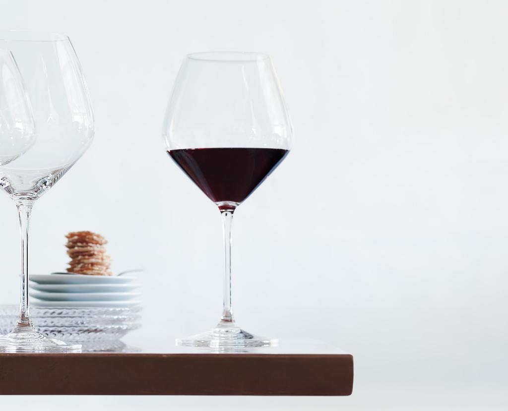 Authentic RIEDEL Extreme Pinot Noir Red Wine Glasses, 770ml, Pair, 4441/07