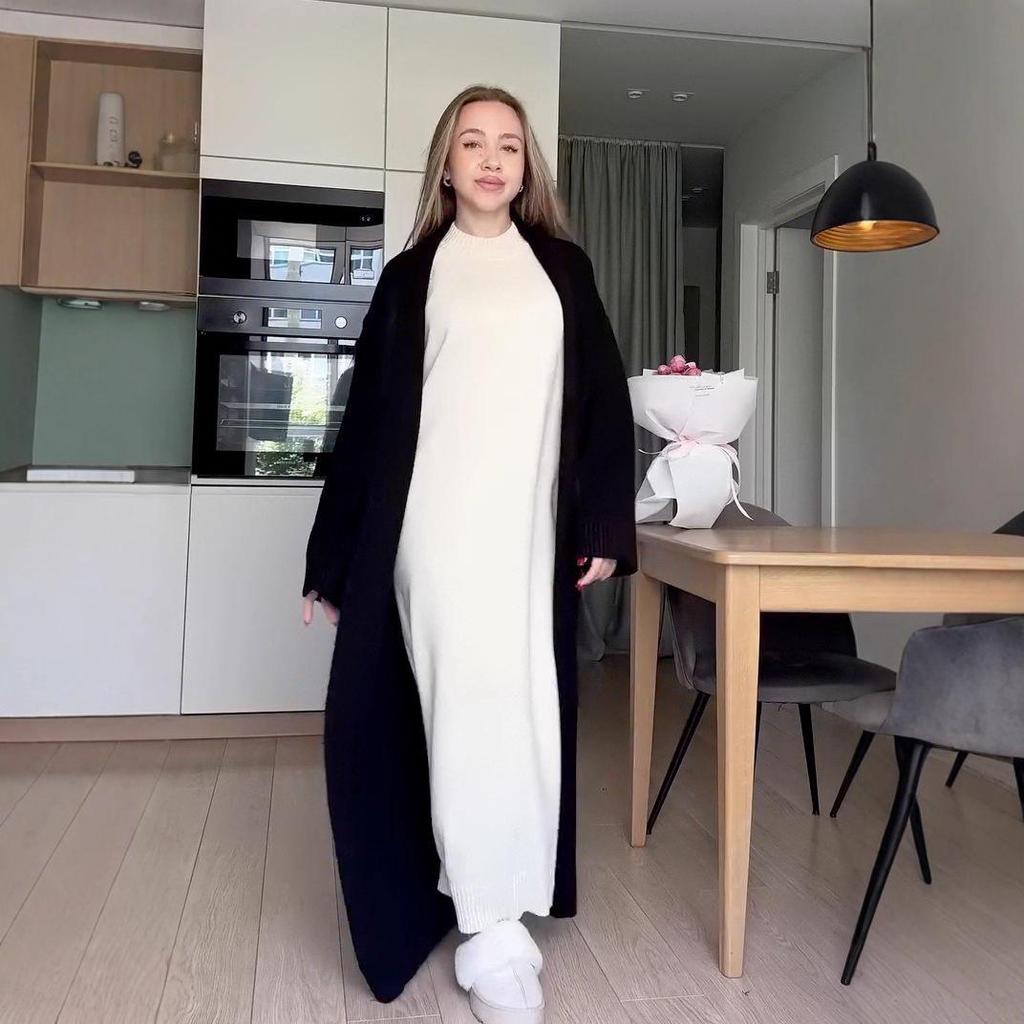 2024 Autumn/Winter Women's Knit Sweater: Long Sleeve, Loose, Comfortable Casual Cardigan