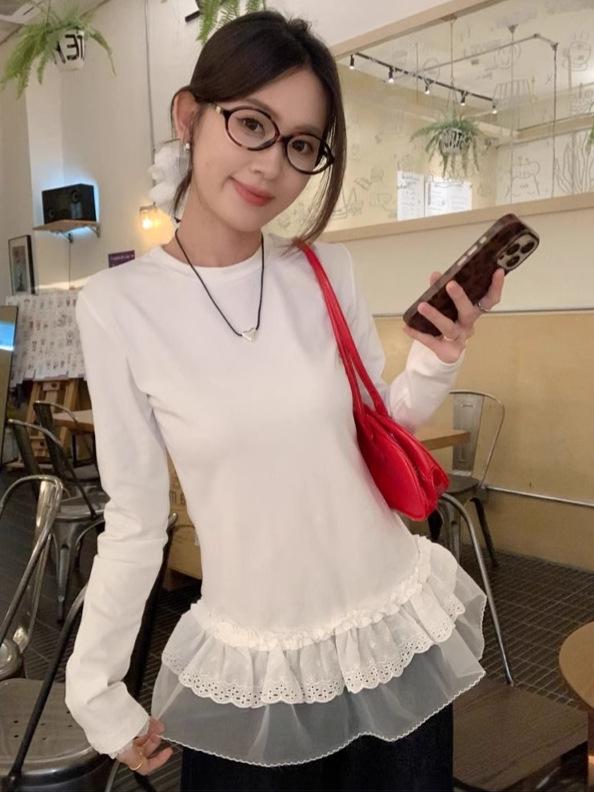 

Женская белая приталенная многослойная футболка с длинным рукавом и кружевной отделкой в корейском стиле M [High Quality] белый