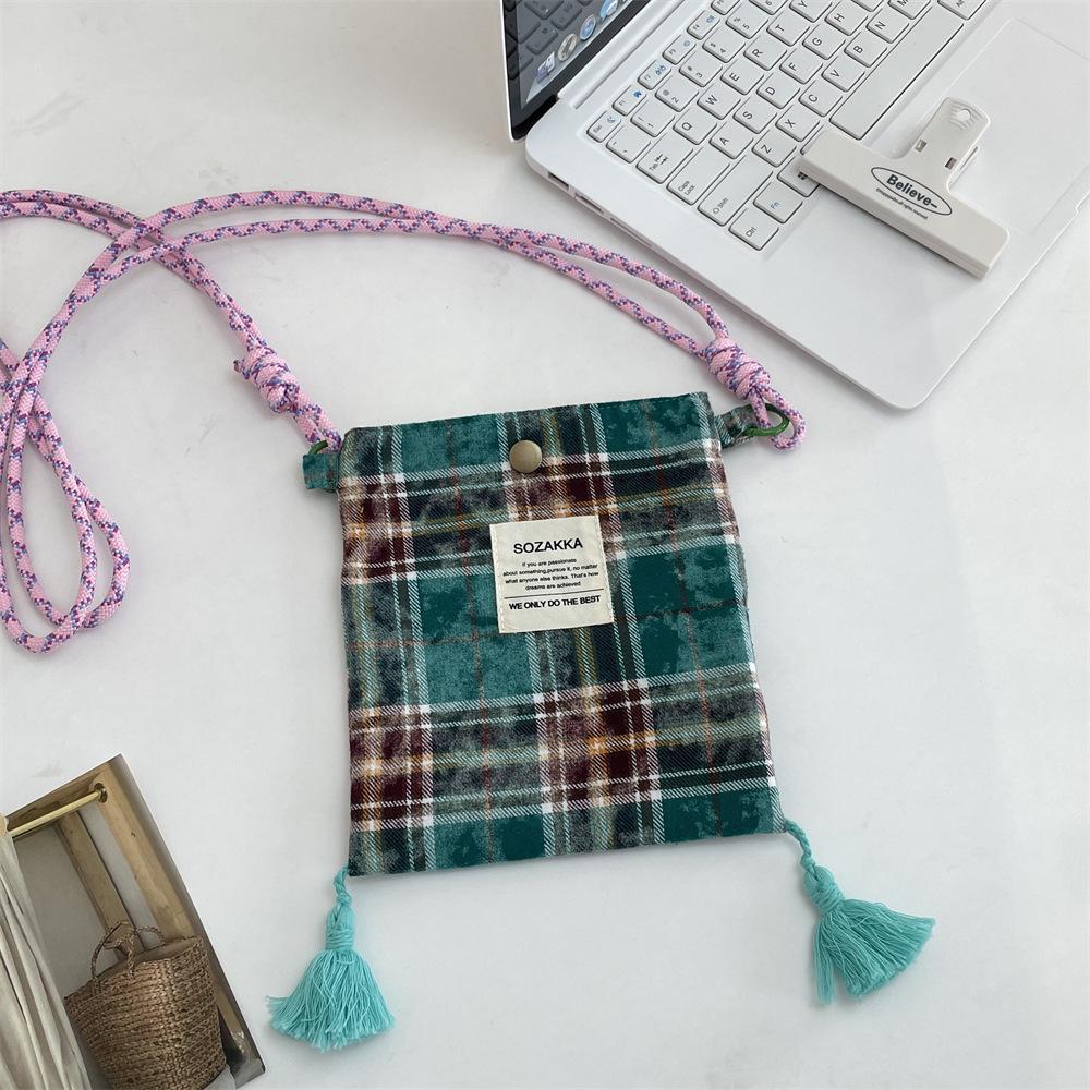 Niche Fringed Mobile Phone Bag Spring and Summer New Shoulder Messenger Bag Fan Walking Bag Retro Plaid Bag