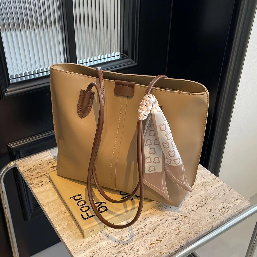 Large Capacity Tote Women'S Bag Class Commute Simple Fashion High Texture Shoulder Tote Bag