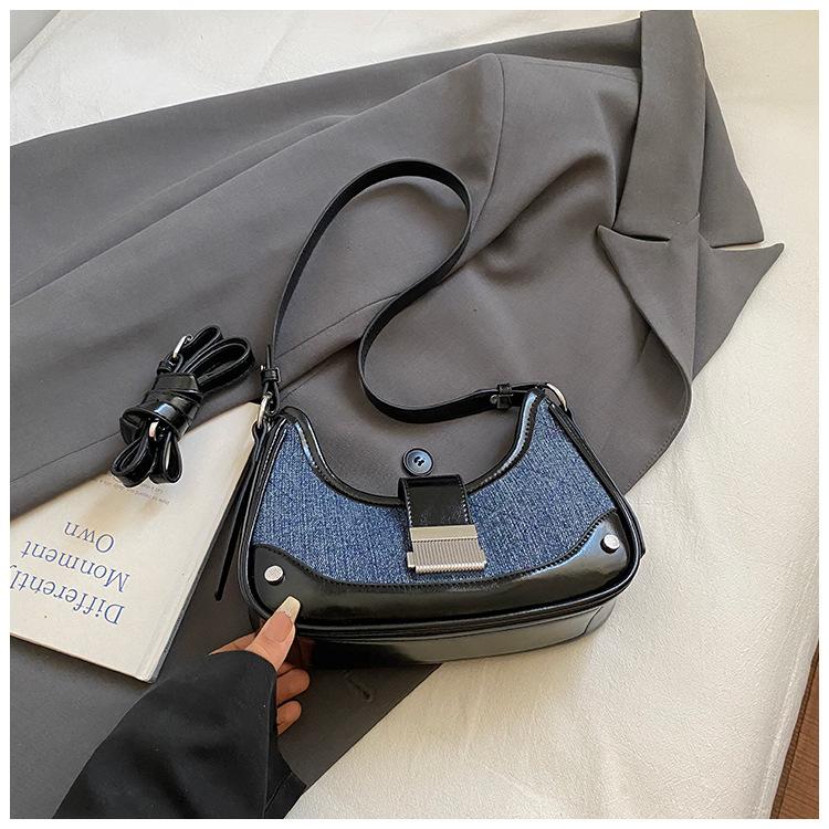 Canvas splicing shoulder bag crescent bag large capacity high quality fashion personalized locomotive bag casual versatile messenger bag