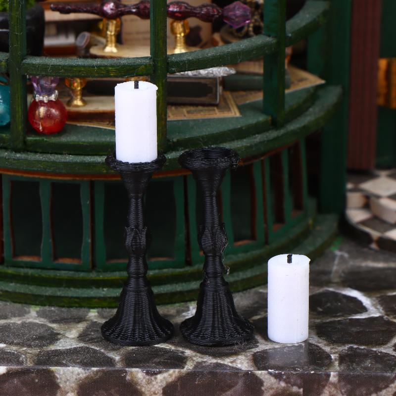 2Pcs Miniature Retro Candle Holder Set With 2 Candles Dollhouse Simulation Candlestick Model Dolls House Mini Scene Decoration