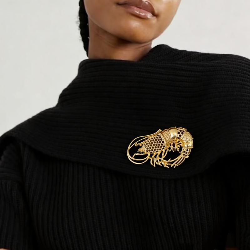1Pcs Gold Color Retro Metal Embossed Butterfly Women'S Brooch Ocean Style Lobster Decoration Pins Party Wedding Jewelry