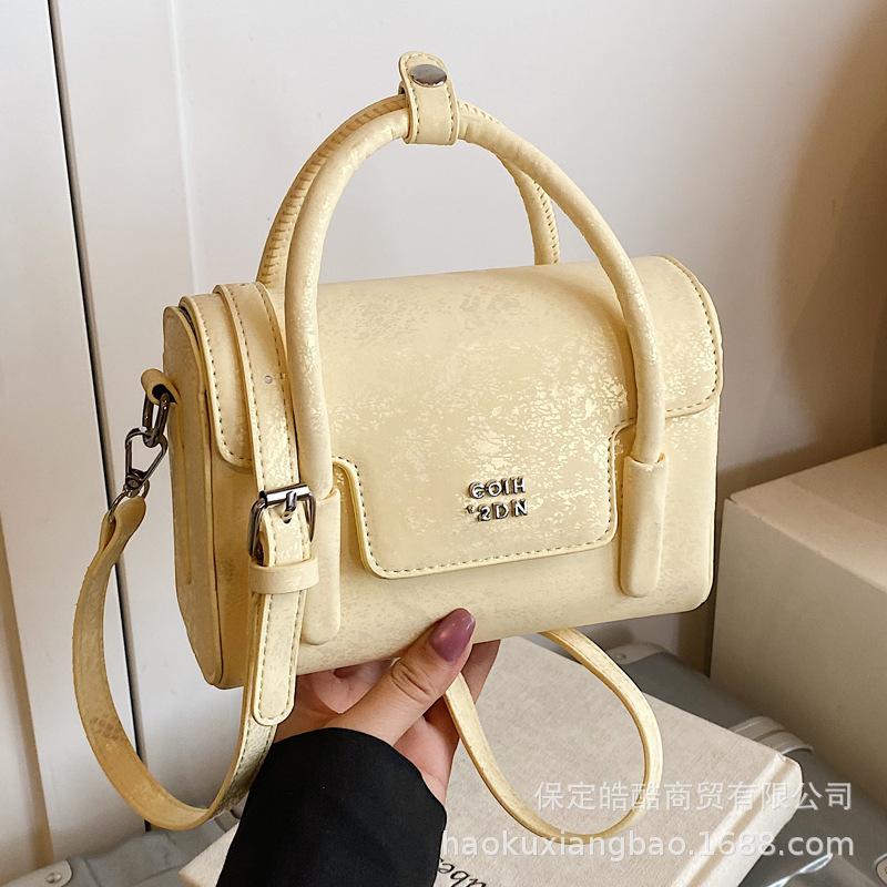 Crossbody bag women's bag 2025 new super fire small bag summer versatile shoulder handbag Korean version casual small square bag