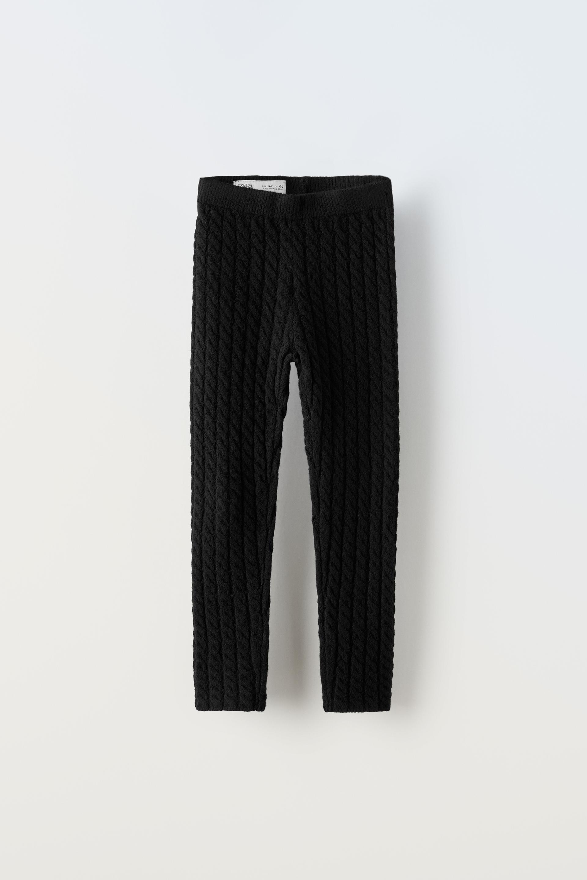 

CABLE-KNIT LEGGINGS