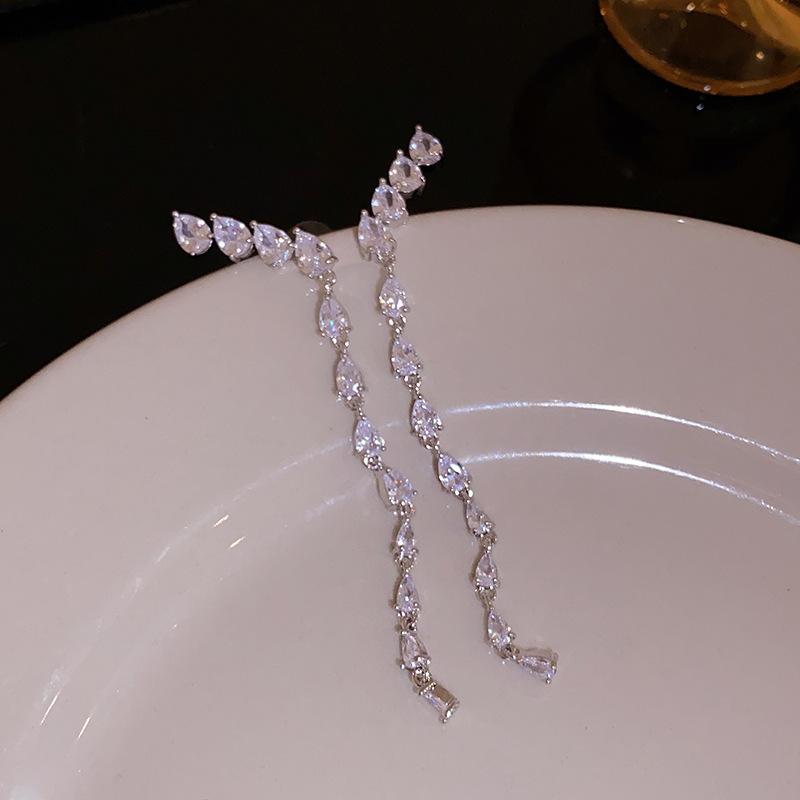 Super Flash Water Drop Zircon Splicing Long Tassel Dangle Earrings for Women Light Luxury Dainty Magnificent Earring K