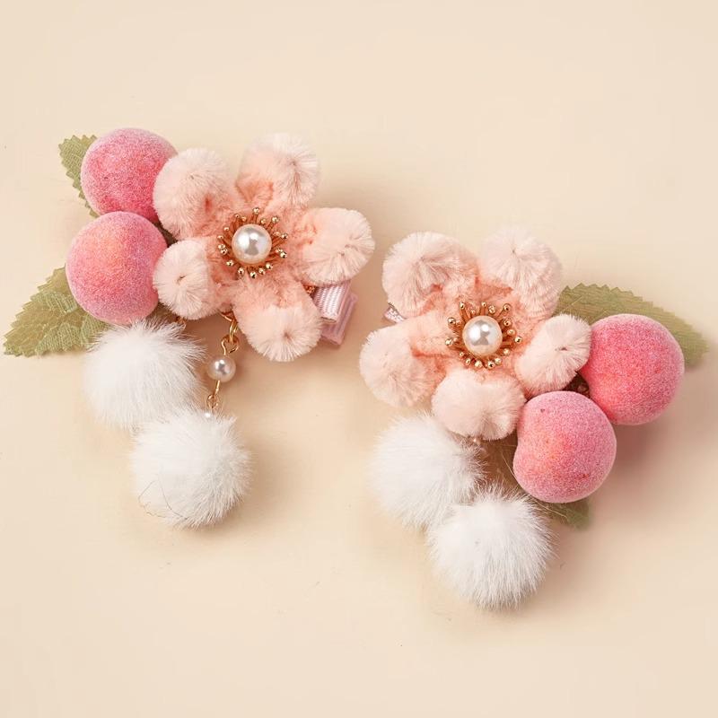 

Головной убор ханьфу для девочки-цветочницы из персикового бархата: Заколка для волос с кисточкой из зимнего жемчуга — старинный новогодний аксессуар для детей