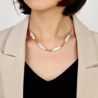 Women Clavicle Chain Shaped Irregular Pearl Vintage Clavicle Chain Necklace