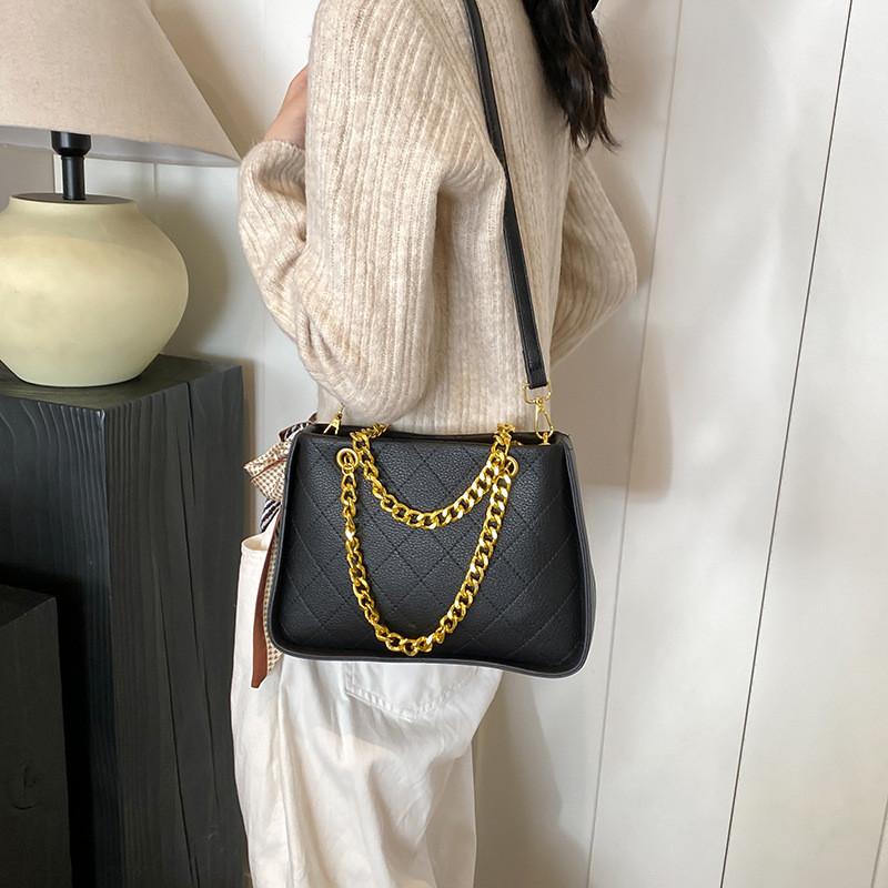 IELGY Fashionable All-Match Korean Casual Small Square Bag Chain Crossbody Bag
