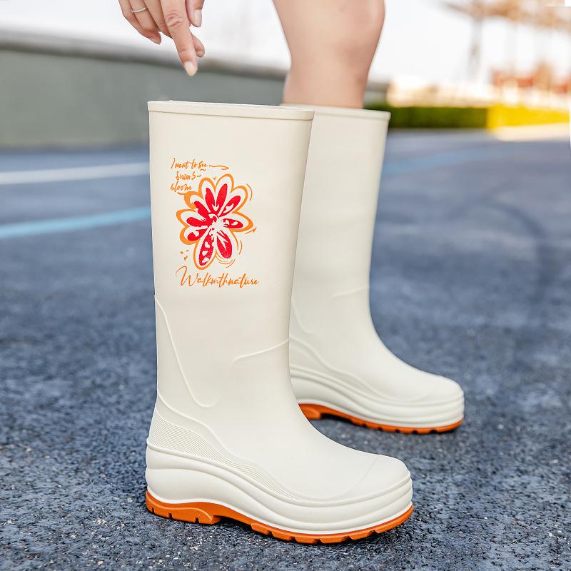 New non-slip water shoes fashionable women's tall rain shoes comfortable medium tube velvet rain boots outdoor adult rubber shoes fashionable