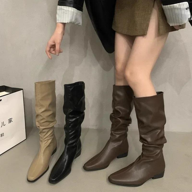 2023 Autumn New Coarse Heel Folded Stacked Middle Leg Fashion Boots for Women with Square Heads and Low Heels