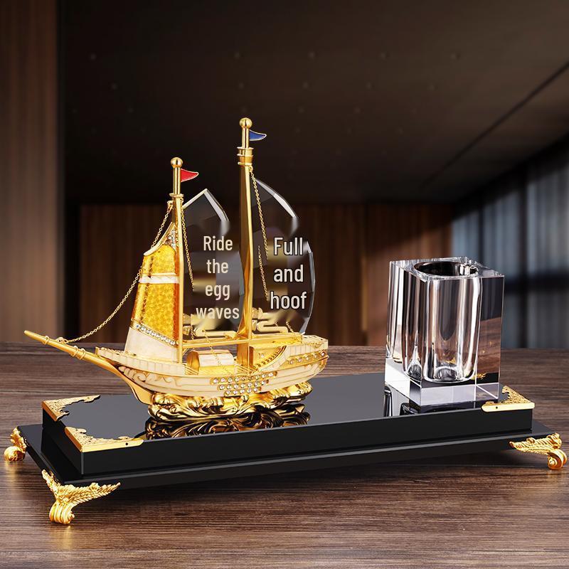 Elegant Crystal Sailboat Pen Holder: High-End Office or Housewarming Gift Decoration