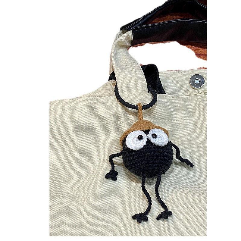 Piccolo Ciondolo Palla di Carbone~Bambola in Lana Lavorata a Maglia Fatta a Mano Portachiavi Palla di Carbone Nera Ciondolo Carino Bambola Regalo Finito