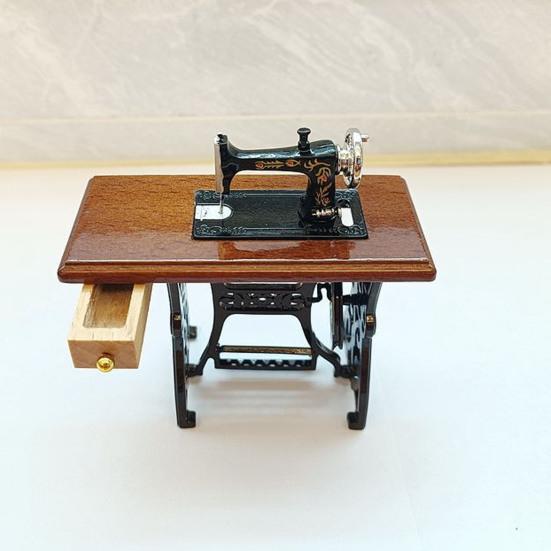 1:12/1:10 Functional Miniature Sewing Machine Delicate Portable Anti-deformed