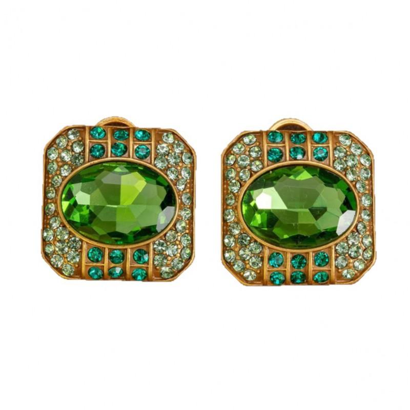 Vintage Emerald Studded Square Earrings With Royal Style Personality