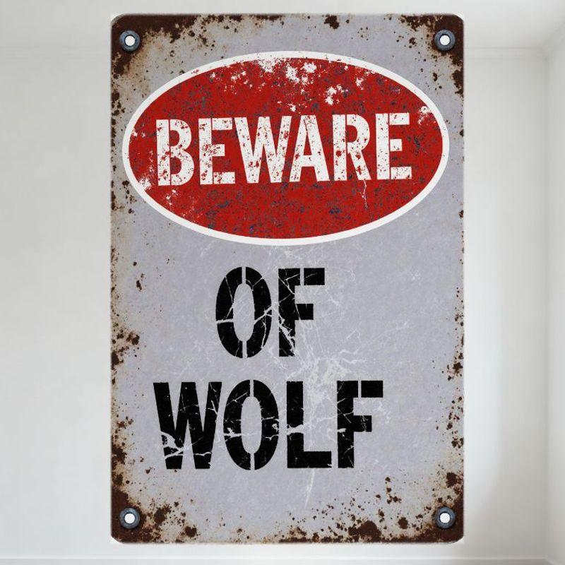 

Vintage Distressed Metal Tin Sign BEWARE OF WOLF Rustic Warning Plaque for Home Man Cave Bar Decor with Cracked Effect & Metal 20x30cm（7.8x11.8inch）