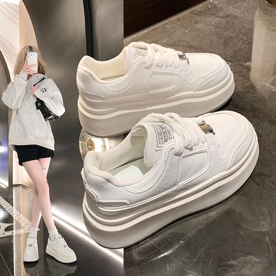 Mode 2024 Frühling und Sommer Neue Low-Top Schuhe Damen Koreanische Version von Muffin Sportschuhe Mode Casual Mode Einzelne Schuhe