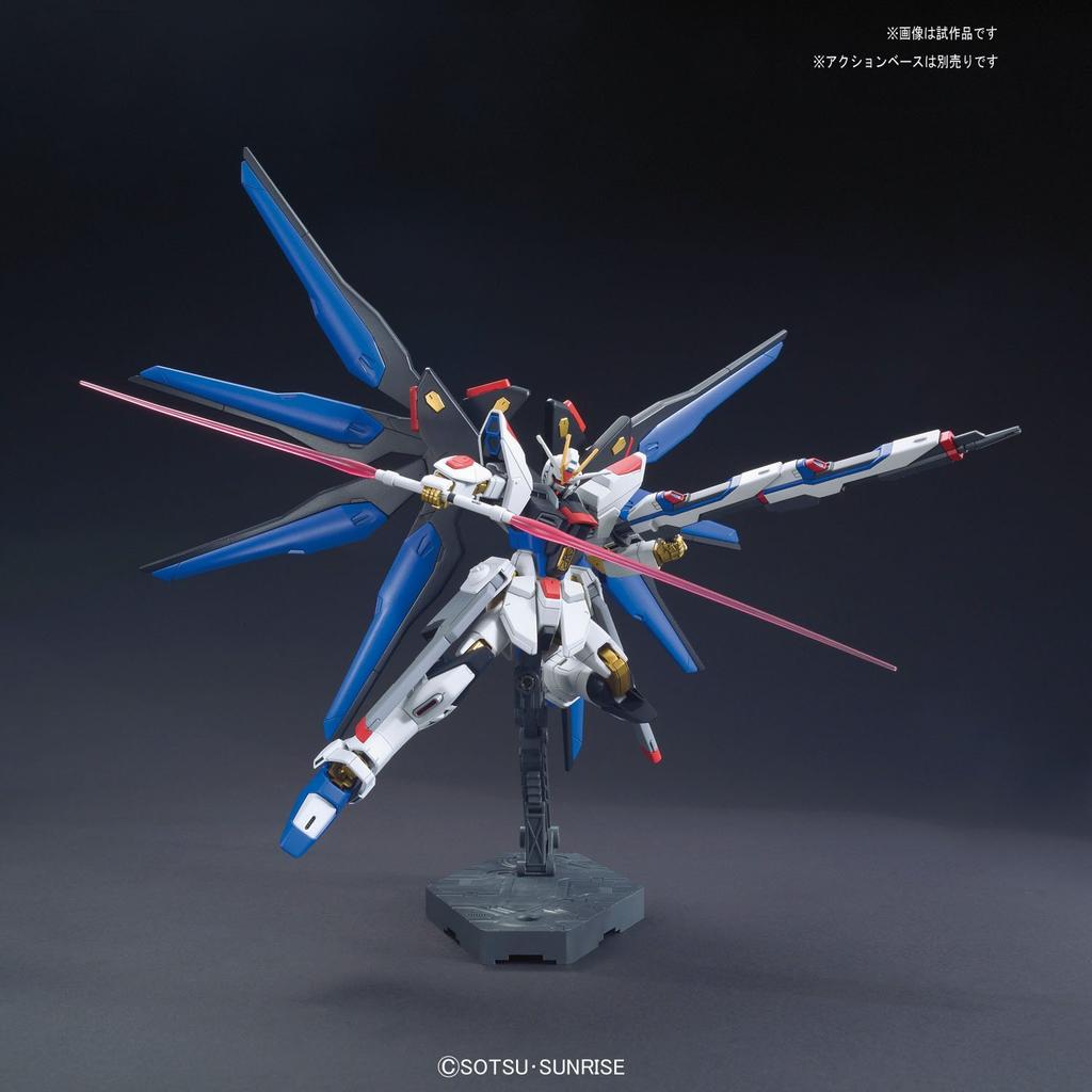 HGCE 201 Mobile Suit Gundam SEED DESTINY Strike Freedom Gundam Maquette en Plastique Échelle 1/144 Pré-coloriée
