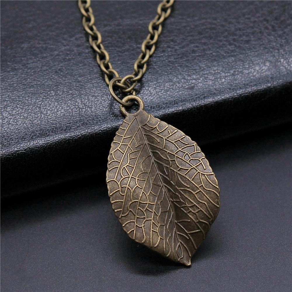 Vintage Bronze Leaf Pendant Necklace 35x20mm Long Chain Trendy Jewelry For Women Men Fashion Accessories