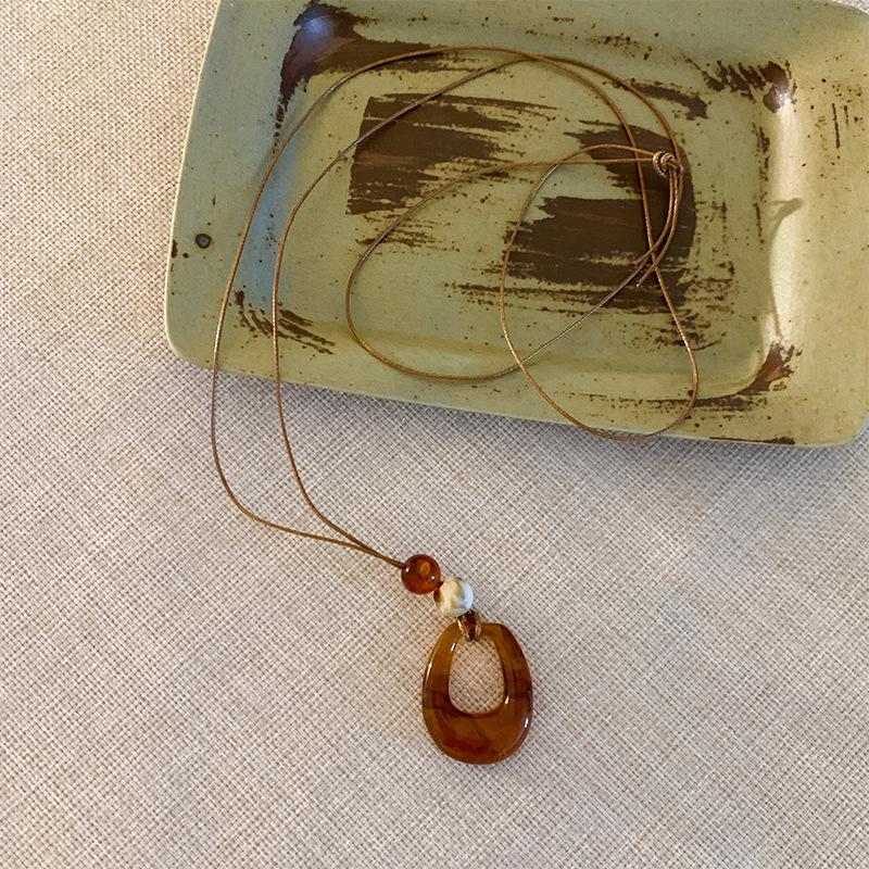 Minimalist Adjustable Acrylic Geometric Necklace - Versatile Fashion Sweater Chain