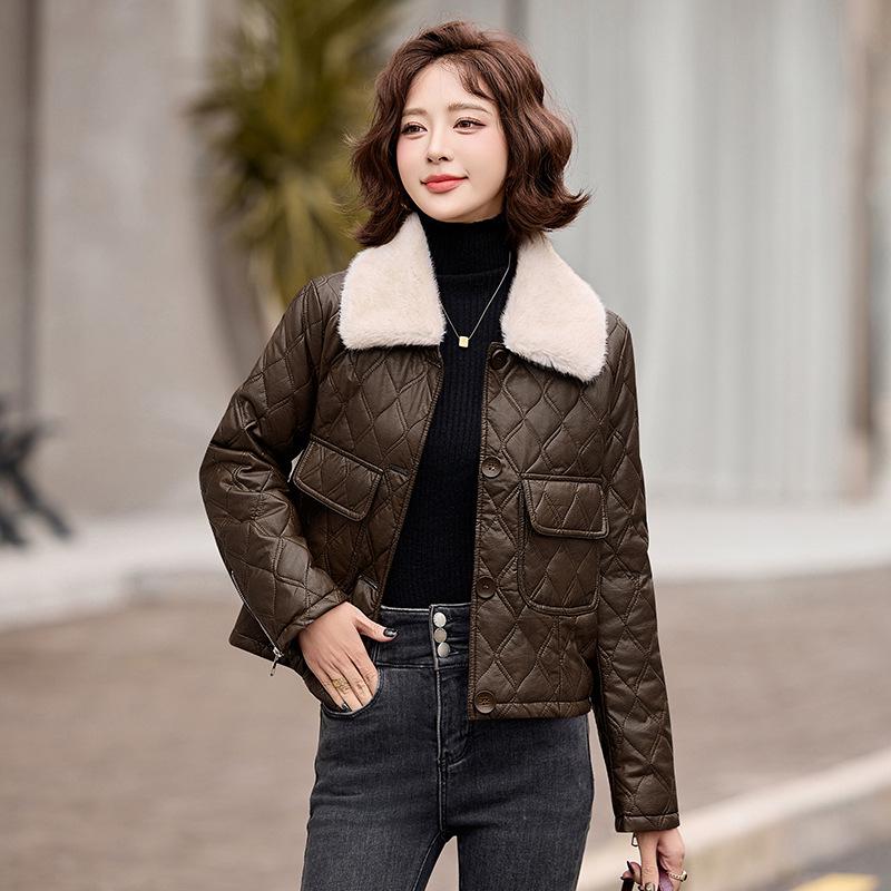 

Women s Winter PU Leather Jacket with Fur Collar and Fleece Lining - Warm, Thickened with Large Pockets (Style ZH1156) M (45-55 kg)