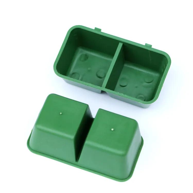 

2Pcs 2 In 1 Parrot Food Water Bowl Dual Feeding Cup Plastic Bird Pigeons Cage Water Food Feeder Bird Parrot Pet Water Bowl