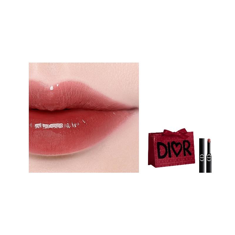 

DIOR Lipstick 390 Red Carpet Superstar Amber Black Tea чёрный