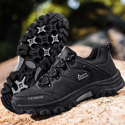 Spring and Autumn Models of Large Size Men's Outdoor Low-cut Hiking Boots Black Wear-resistant Non-slip Boots