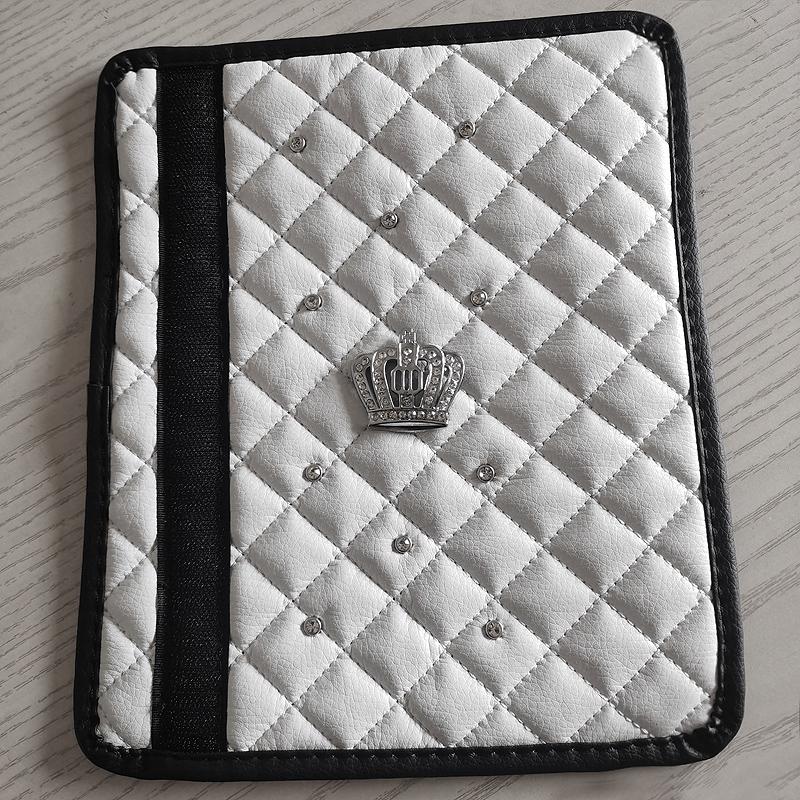 2pcs Universal Crystal Crown PU Leather Car Seat Belt Cover Diamond Shoulder Pad Car Styling Seatbelts Pad Car Accessories