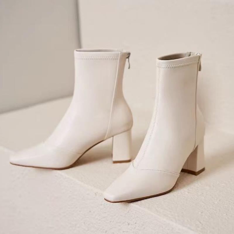 French soft leather new style short boots, autumn and winter fashion trend, versatile square head fashion boots 2025