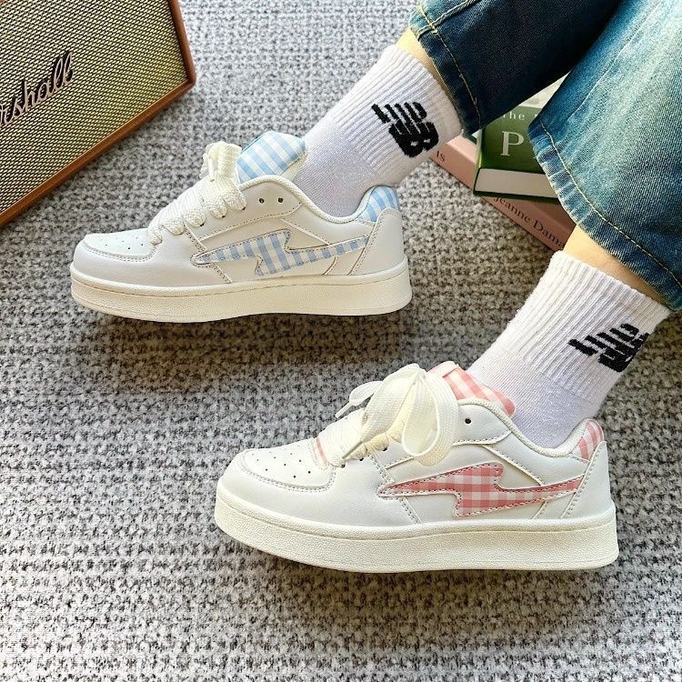 Summer New Mandarin Duck Bread Shoes Men's and Women's Grid Design Original Niche Design Breathable Skateboard Shoes