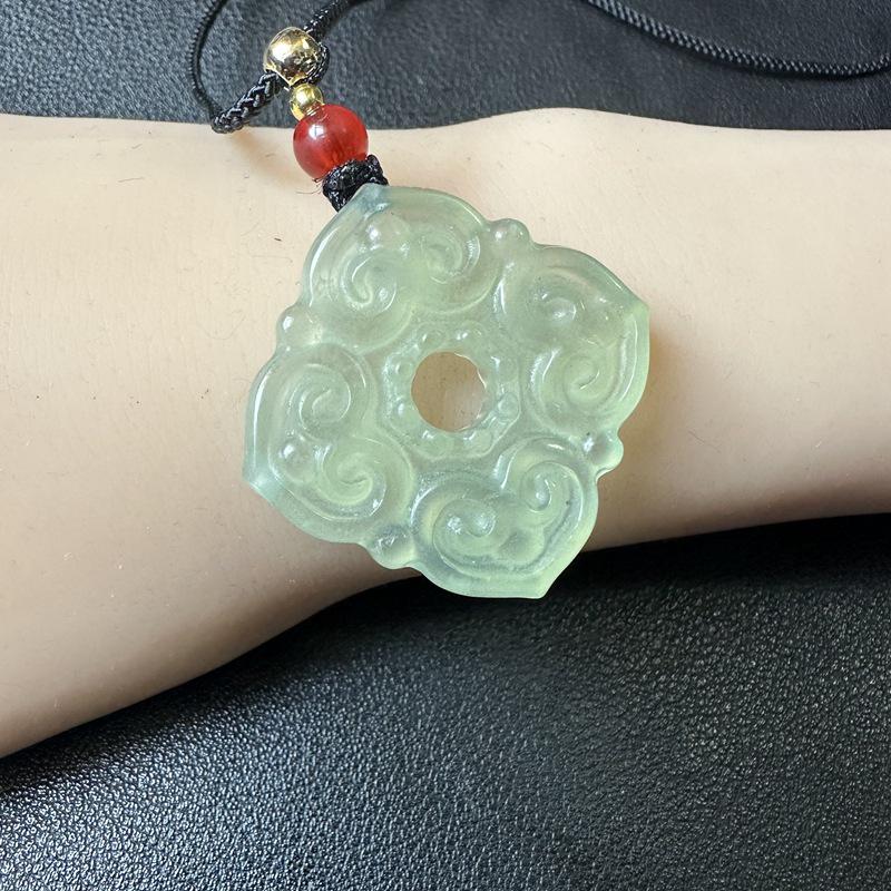 Exquisite Hetian Jade Four Seasons Green Pendant: Peace and Auspiciousness In Stock