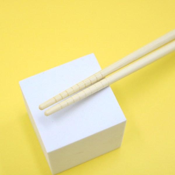 Shiny Crayon Shin-chan Bamboo Chopsticks Set of 2, Green, Pink, 1 Set, Single Item, Korean Popular Tableware