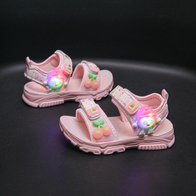 Fashion Girls Shoes Summer New Kids Sandals Cute Cartoon Illuminated Sandals Soft Soled Child Beach Shoe Anti Slip Girl Sandal