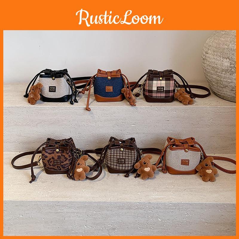 Mini Stylish Pu Backpack For Kids Featuring Breathable Material And Chic Colors