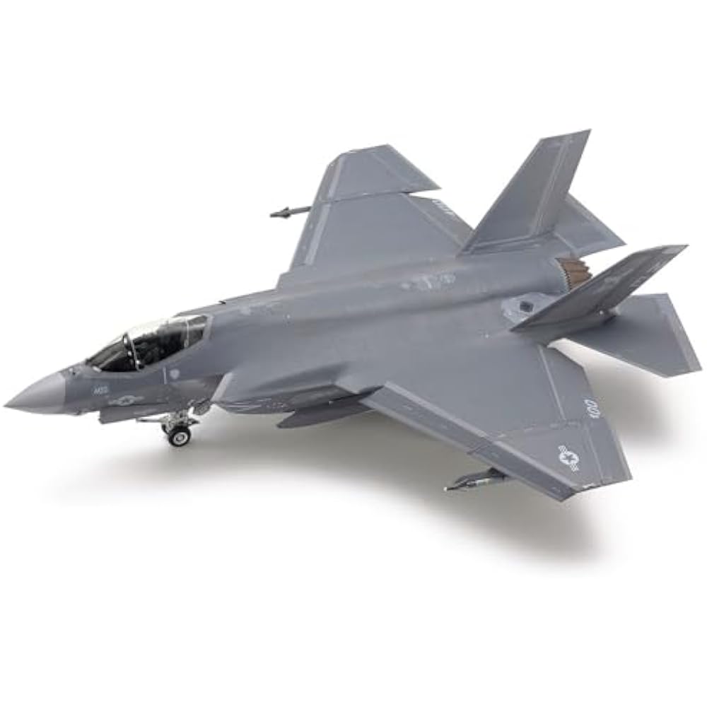 Tamiya (TAMIYA) 1/48 Masterpiece Series No. 127 Lockheed Martin F-35C Lightning II Plastic Model ...