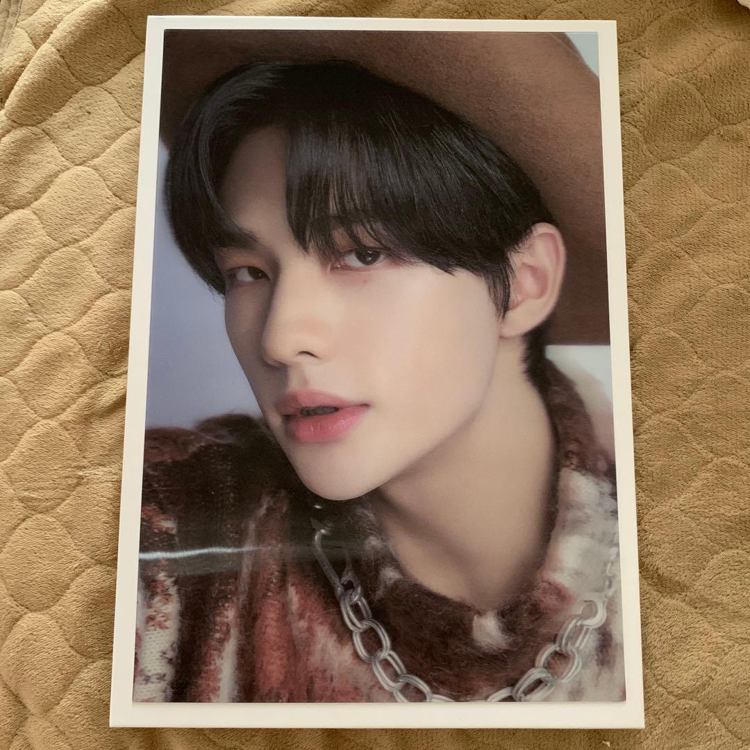 

[USED] STRAY KIDS HYUNJIN DICON Photobook STRAY KIDS DFESTA