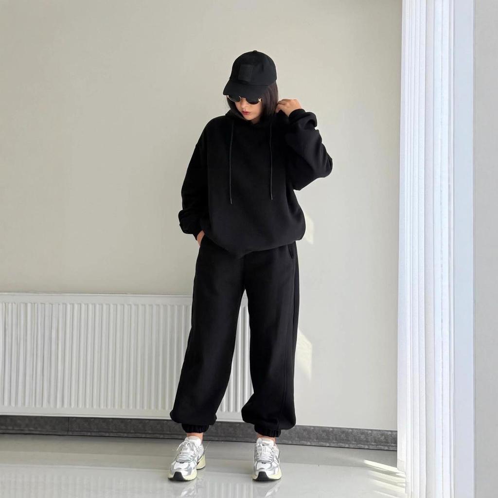 Autumn 2025 Women's Hooded Sporty Casual Two-Piece: Long-Sleeved Sweatshirt and Pants.