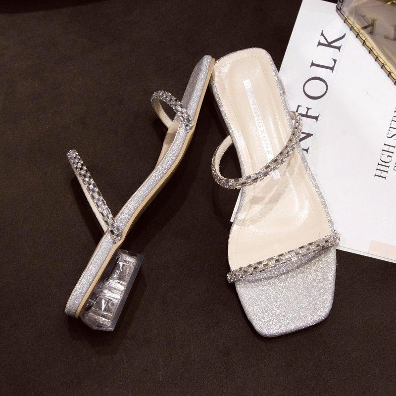 2025 new slippers female summer wear thick heel fashion fairy wind cool slippers medium heel rhinestone low heel one-word drag