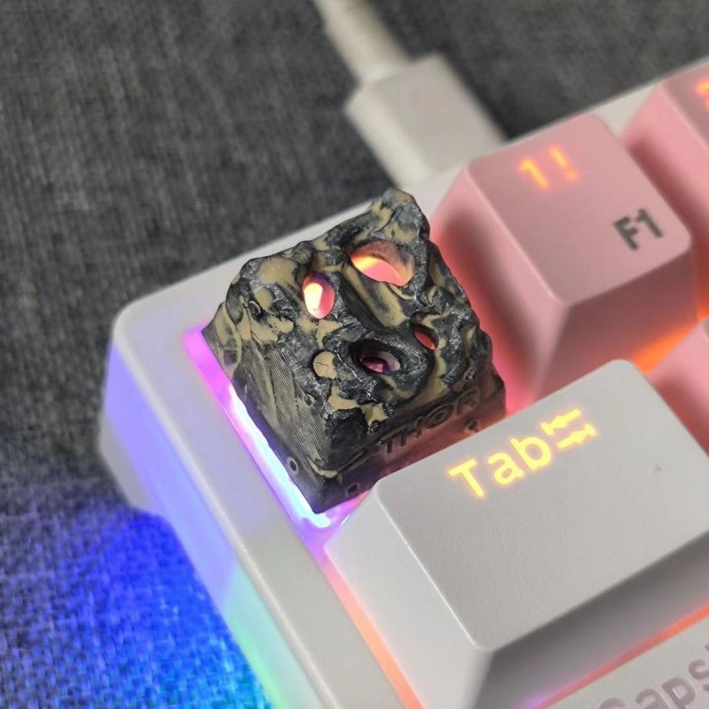 Přizpůsobená DIY krytka klávesnice Thor Storm Tomahawk Magnetická průsvitná mechanická klávesnice Krytka klávesnice Univerzální jednoduchá krytka křížové osy